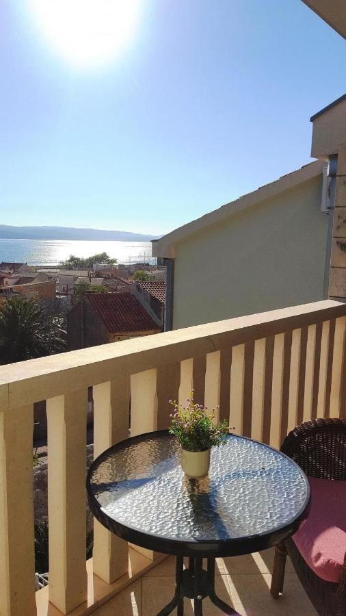 Apartments Angela Baška Voda Habitación foto