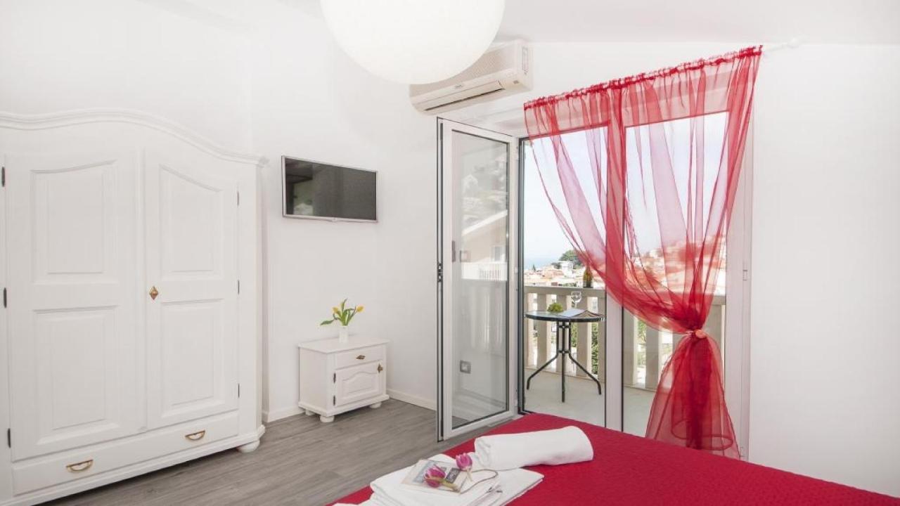 Apartments Angela Baška Voda Habitación foto